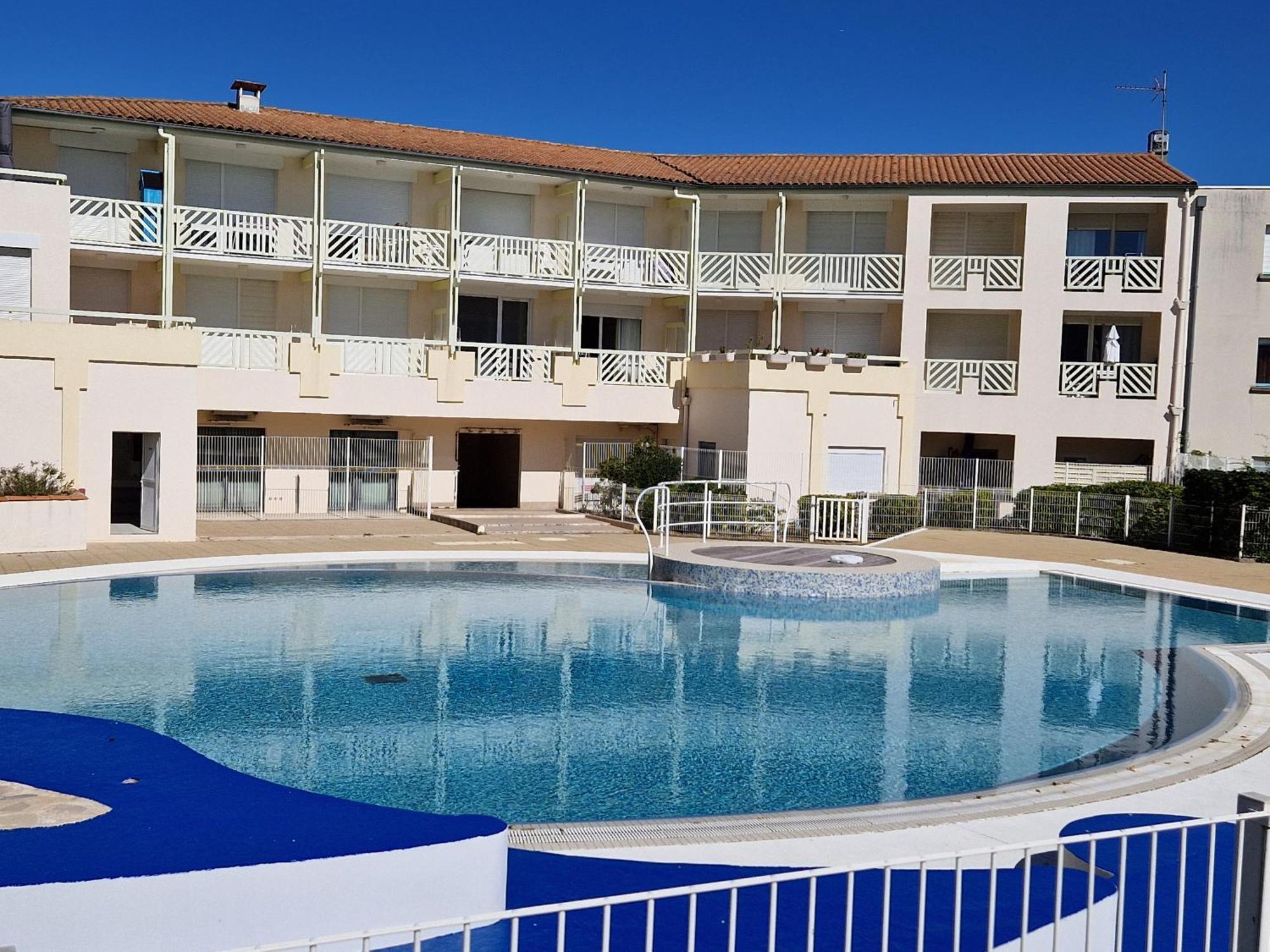 Appartement Pres De La Plage - 4 Pers, Piscine Ouverte, Parking, Animaux Acceptes - Fr-1-706-12 Châtelaillon-Plage Zewnętrze zdjęcie